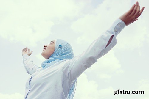 Stock Photos - Muslim girls, 25xJPG