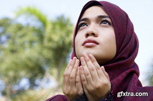 Stock Photos - Muslim girls, 25xJPG