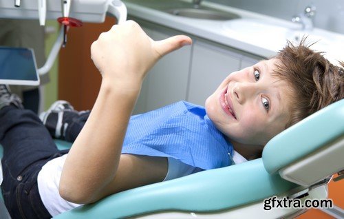 Children at the dentist