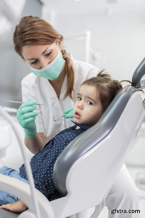 Children at the dentist