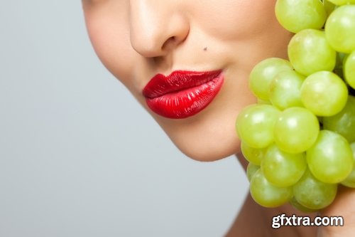 Collection beautiful girl eating grapes 25 HQ Jpeg