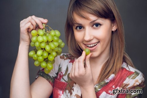 Collection beautiful girl eating grapes 25 HQ Jpeg