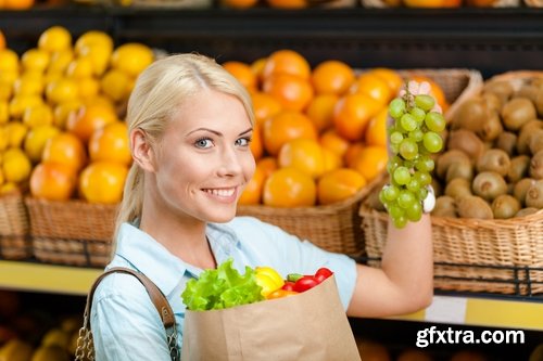 Collection beautiful girl eating grapes 25 HQ Jpeg