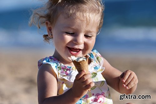 Collection of beautiful girl eating ice cream 25 HQ Jpeg