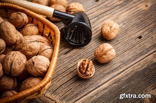 Walnuts - 13x UHQ JPEG