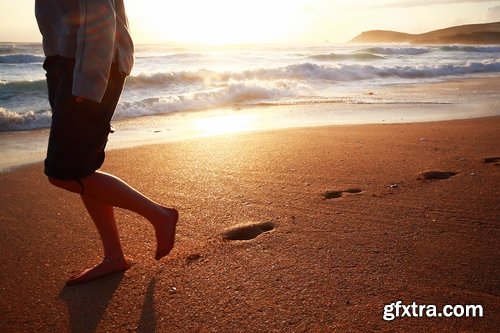 ollection of people\'s feet in the water landscape sea vacation beach sand trace 25 HQ Jpeg