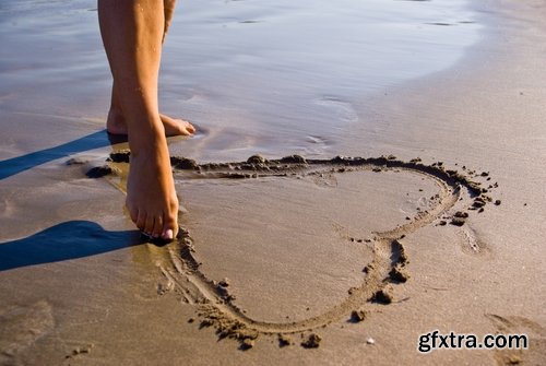 ollection of people\'s feet in the water landscape sea vacation beach sand trace 25 HQ Jpeg