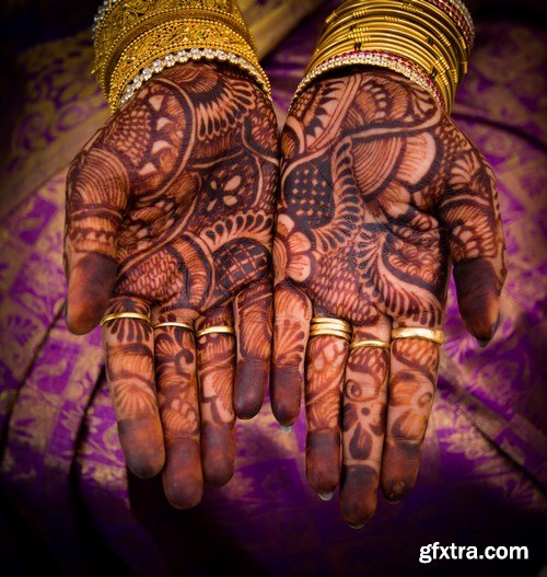 Henna on hand - 6 UHQ JPEG