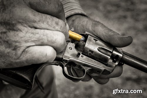 GUNS and Ammunition - 6 UHQ JPEG