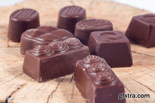 Dark chokolate with cherry - 5 UHQ JPEG