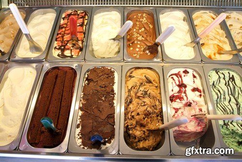 Ice cream in a range in the tray