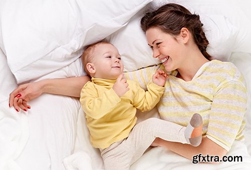 Amazing SS - Happy Mother and Baby, 24 UHQ JPG