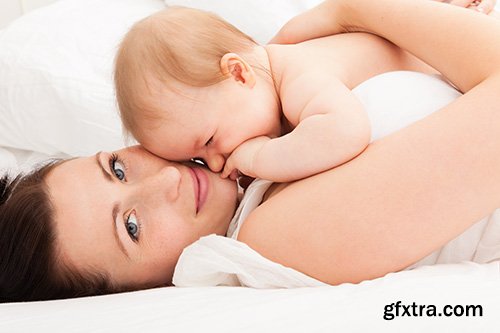 Amazing SS - Happy Mother and Baby, 24 UHQ JPG