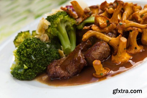 Meat with mushrooms