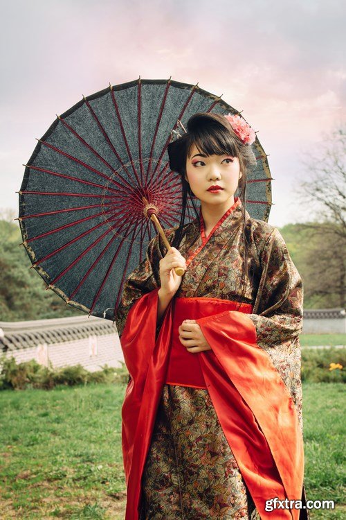 Japanese woman, 15 x UHQ JPEG