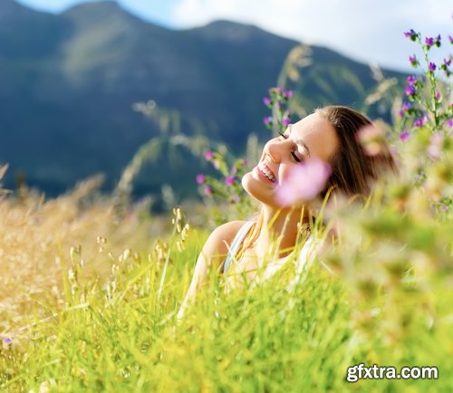 Collection girl woman walks on the poppy wildflower walk vacation sunset silhouette 25 HQ Jpeg