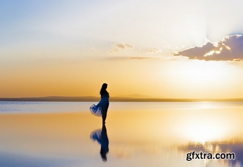 Collection girl woman dancing on the water sea stranded beach dress 25 HQ Jpeg