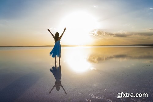 Collection girl woman dancing on the water sea stranded beach dress 25 HQ Jpeg