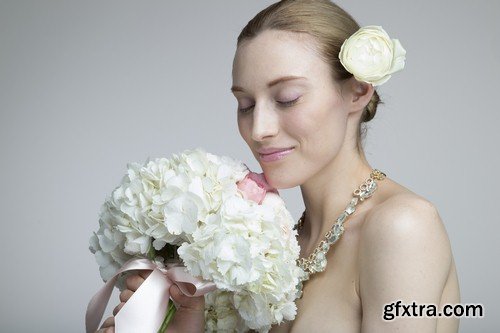 Flower in the women's hair