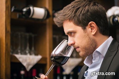 Collection sommelier taster waiter wine presentation 25 HQ Jpeg