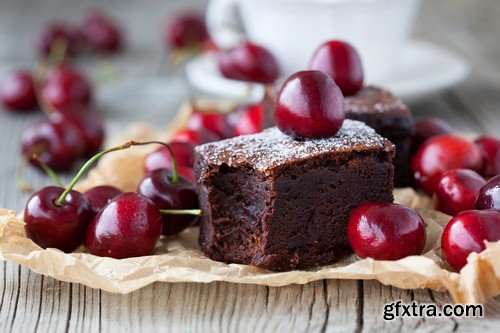 Chocolate cherry cake