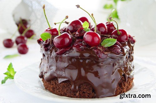 Chocolate cherry cake