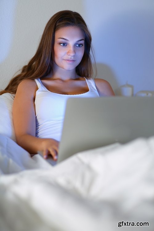 Collection of girl with a laptop computer woman 25 HQ Jpeg