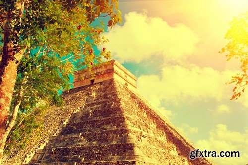 Mayan pyramids, 20 x UHQ JPEG