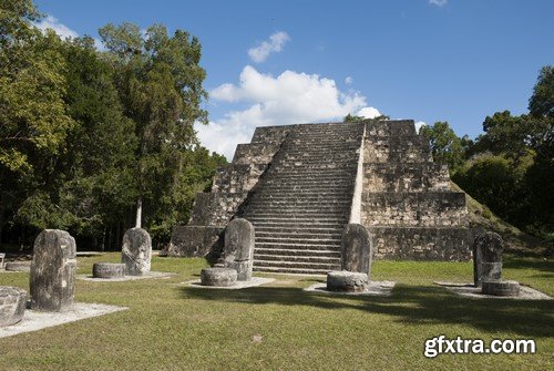 Mayan pyramids, 20 x UHQ JPEG