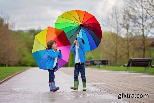 Collection of child tourists travel little friends 25 HQ Jpeg