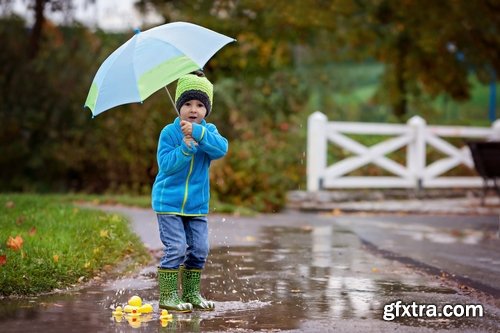 Collection of child tourists travel little friends 25 HQ Jpeg