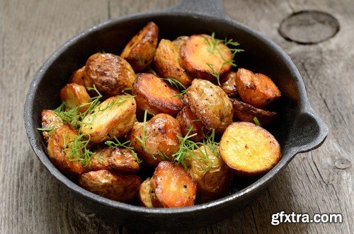 Fried potatoes with herbs