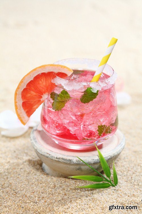 Cocktails on the sand 1