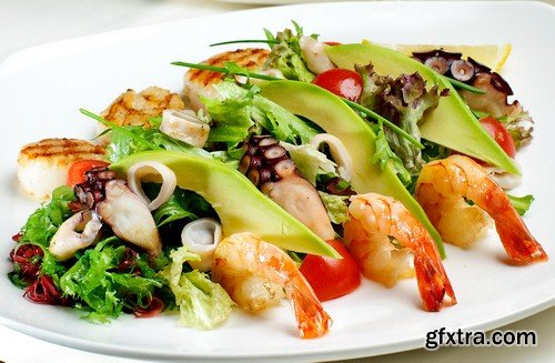 Salad with shrimp