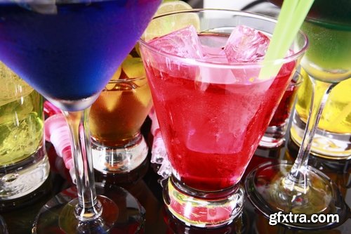 Collection of cocktail glass with a drink splashing 25 HQ Jpeg