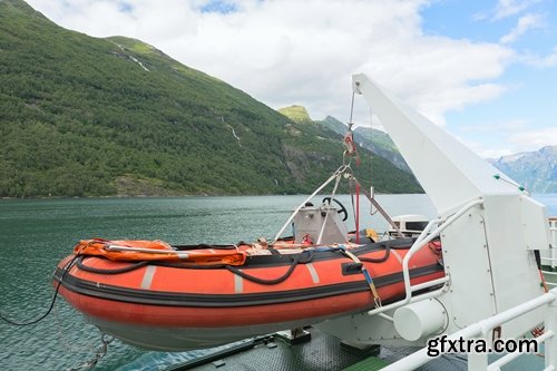 Collection liferaft Boat survival vest circle saved man 25 HQ Jpeg
