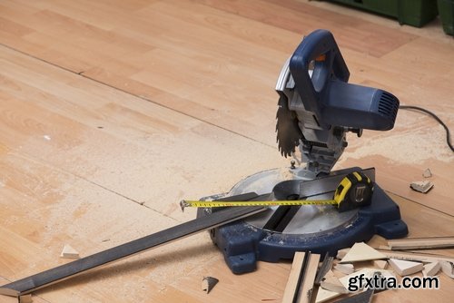 Collection of man with a circular saw 25 HQ Jpeg