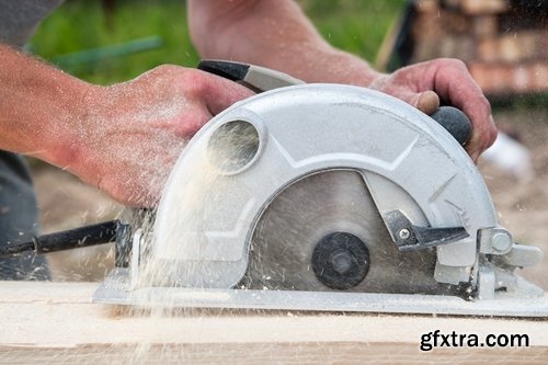 Collection of man with a circular saw 25 HQ Jpeg