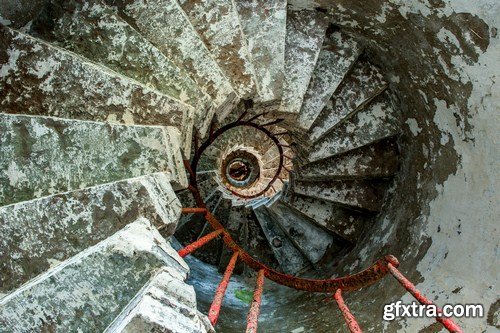 spiral staircase 15x JPEG