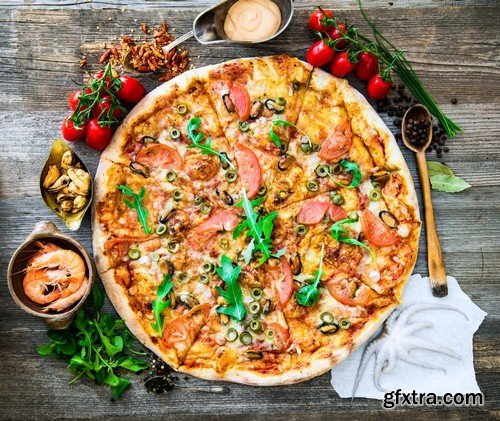 Pizza with seafood 1