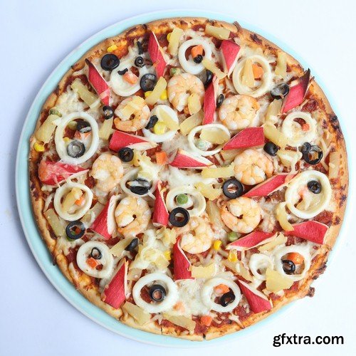 Pizza with seafood 1