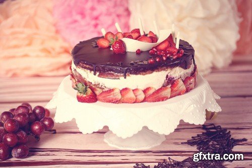 Strawberry cake