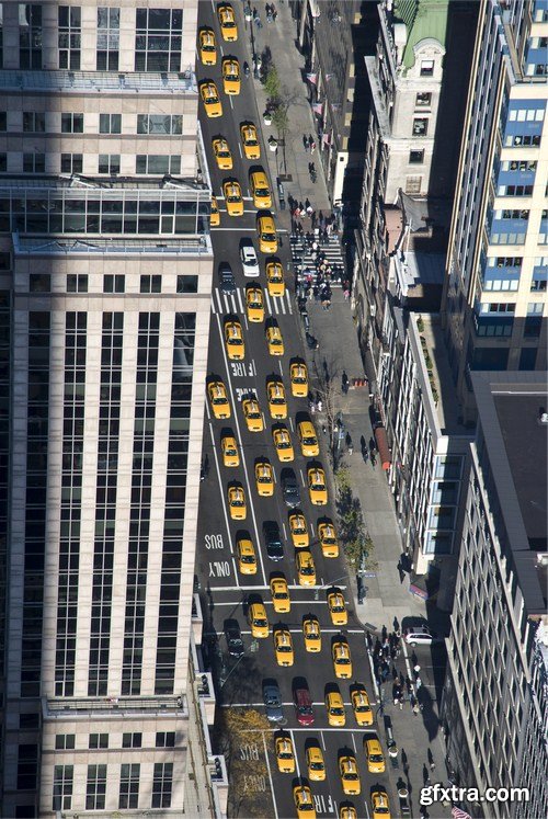 Avenue with taxi in New York 10X JPEG