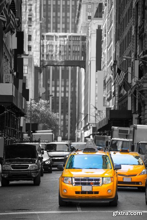 Avenue with taxi in New York 10X JPEG