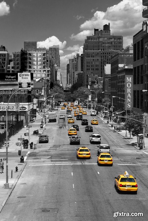 Avenue with taxi in New York 10X JPEG