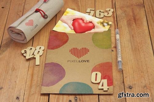 CreativeMarket Photo Letter Mockup 2 562536