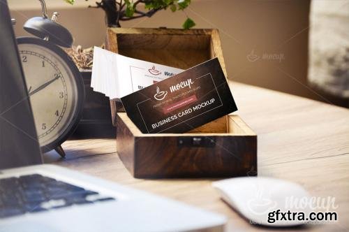 CreativeMarket 10 PSD Business Card Mockups W1 184334