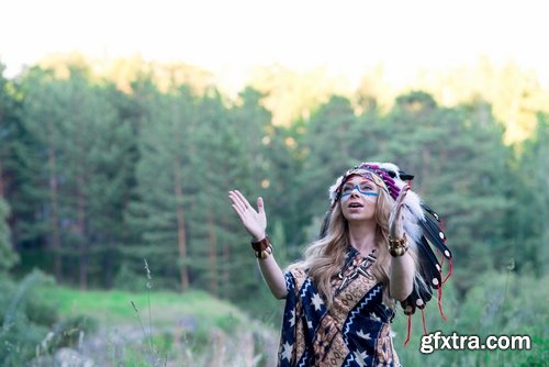 Collection of American Indian girl woman with feathers on the head 25 HQ Jpeg