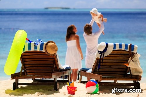 Collection of parents with children on holiday vacation journey kid mom dad 25 HQ Jpeg