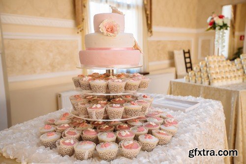 Wedding cake 2-7xJPEGs